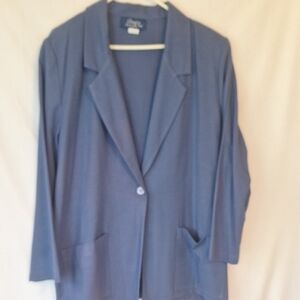 Basic Nancy Classic Women's Blue Blazer. Size 16. One Button